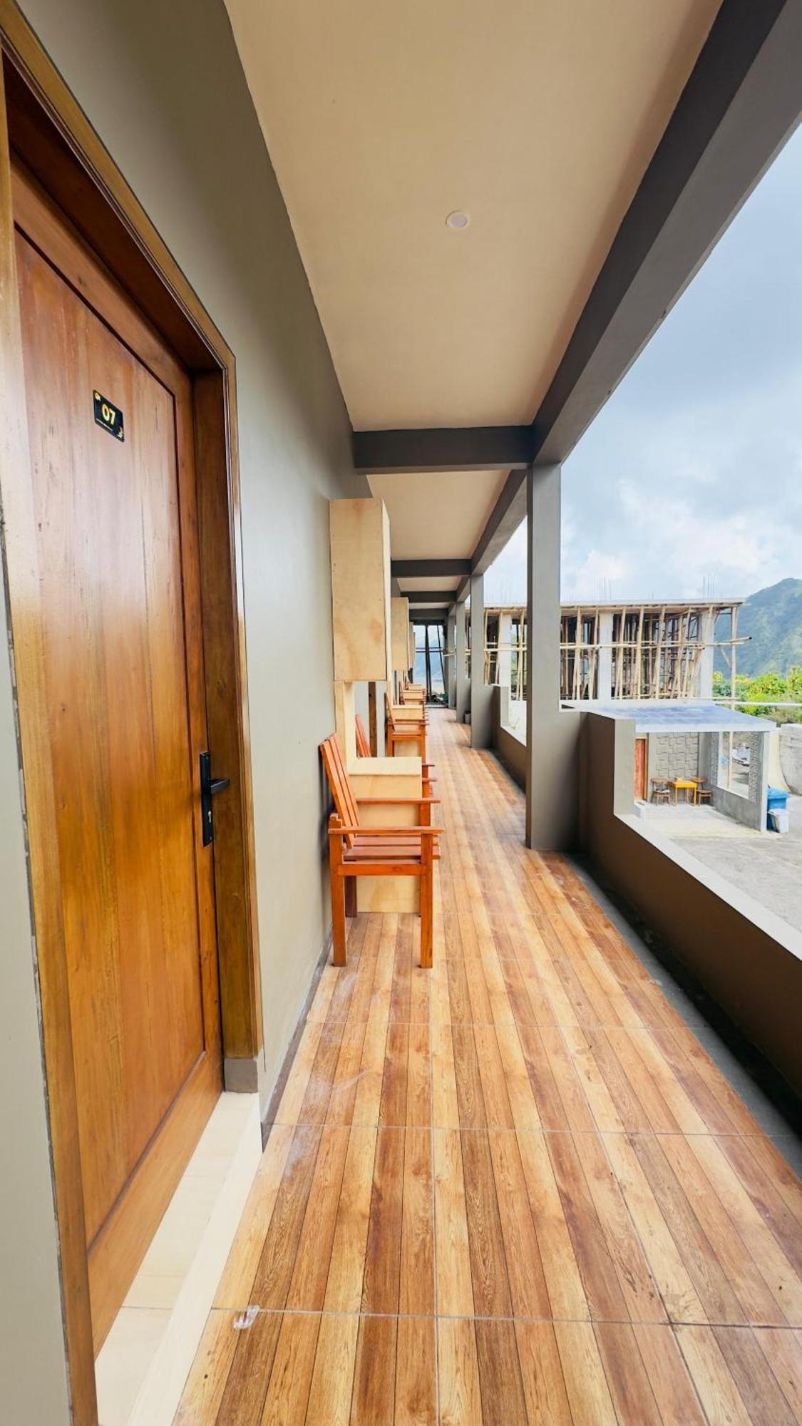 Sky View Bromo Guest House Ngadisari Exterior foto