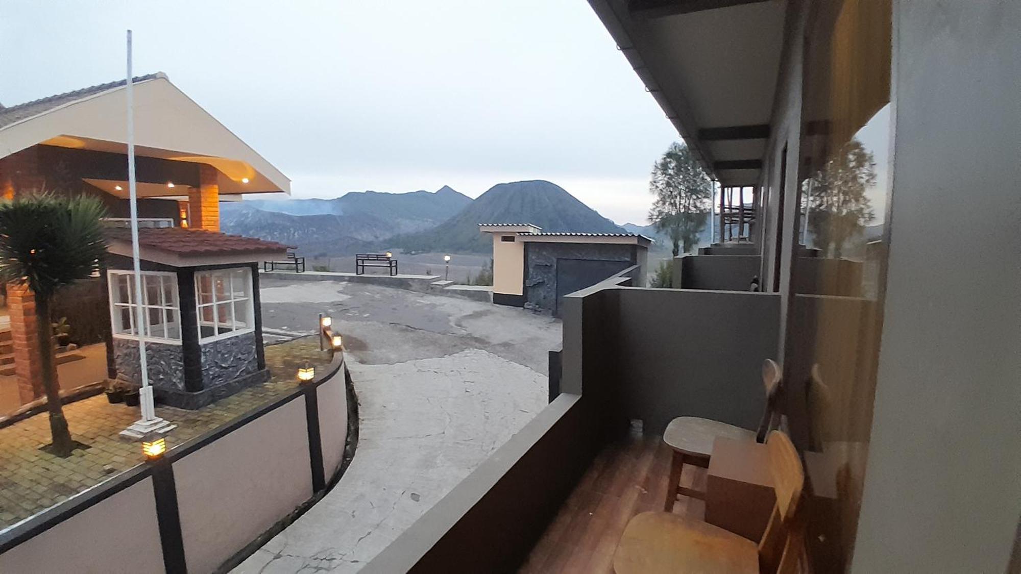 Sky View Bromo Guest House Ngadisari Exterior foto